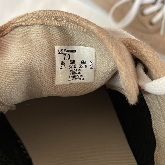 NEW • Vans Atwood Low in Tan - Picture 6 of 9